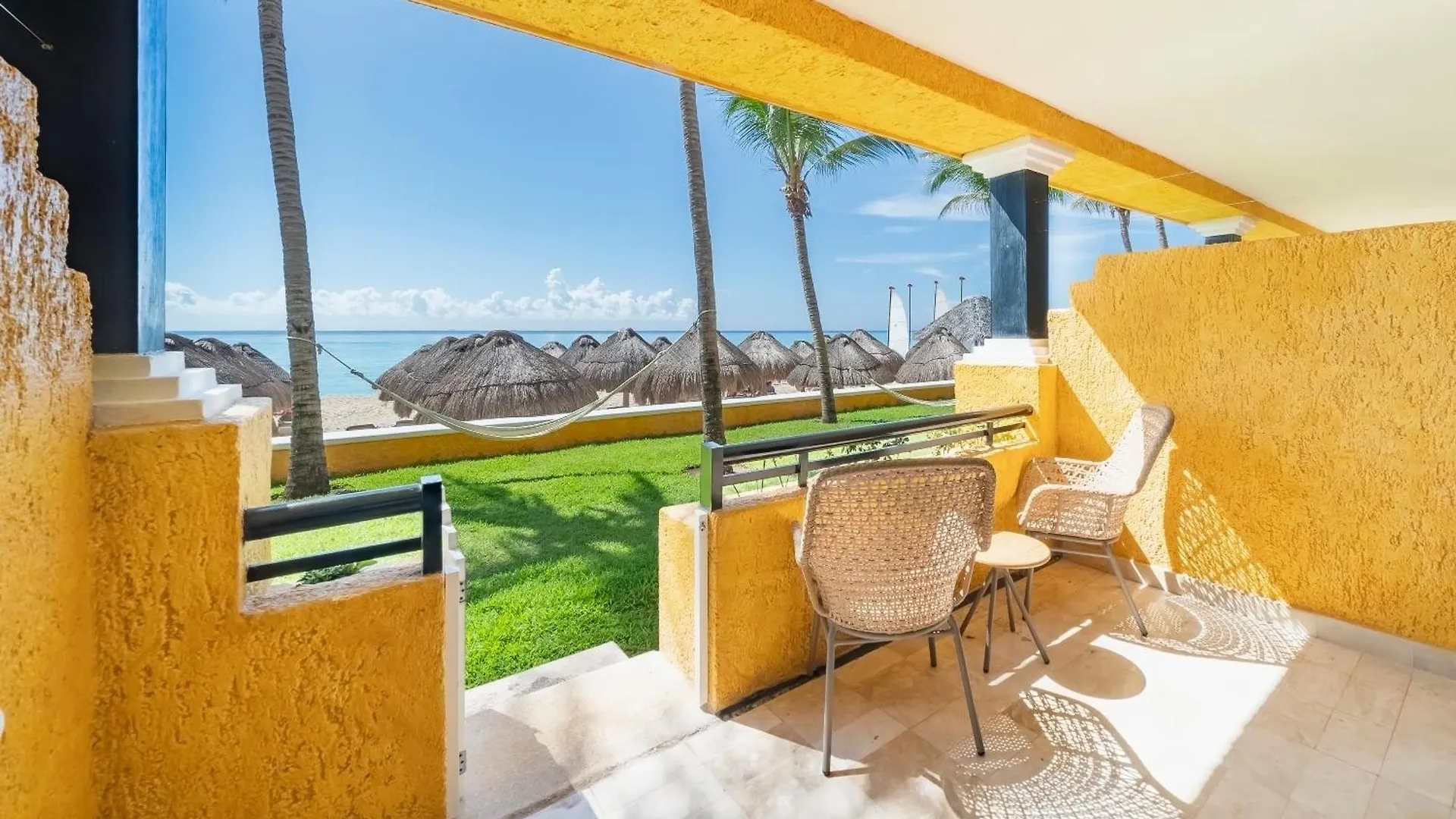 ホテル Iberostar Waves Quetzal プレヤデルカーメン リゾート